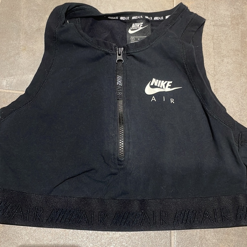 Nike workout top